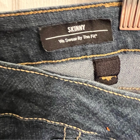 Torrid Size 24T Dark Wash Skinny Jeans - Picture 4 of 5